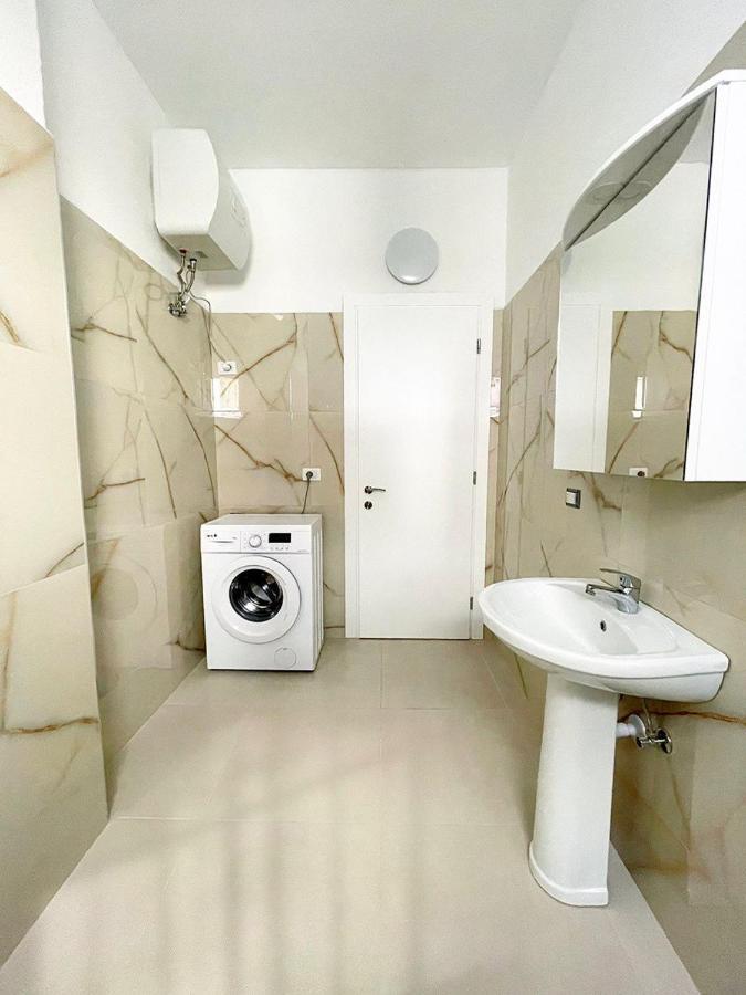 Balu Apartment Дуррес Экстерьер фото