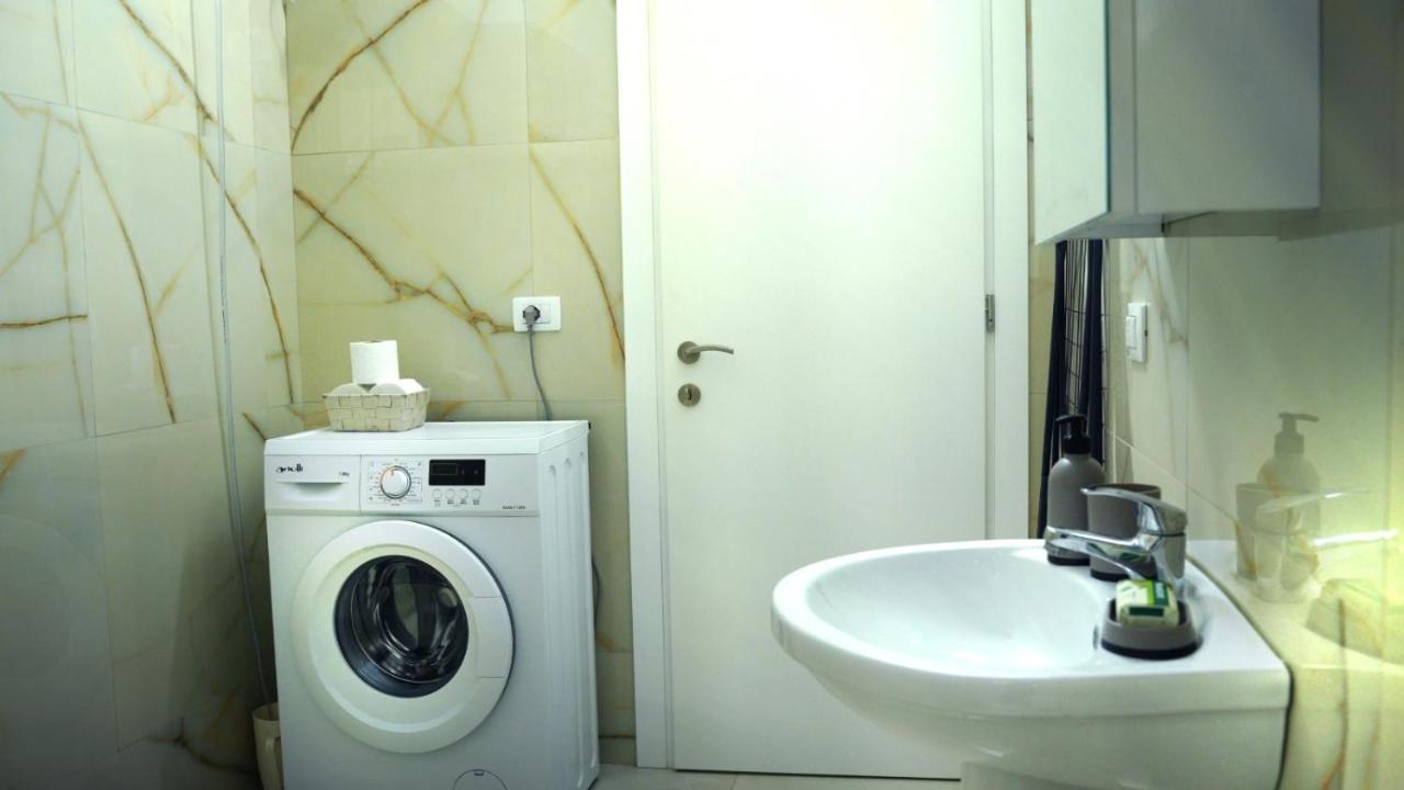 Balu Apartment Дуррес Экстерьер фото